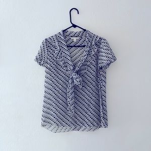 Banana Republic blouse. Blue tones. Size small. Almost new. Hardly worn.